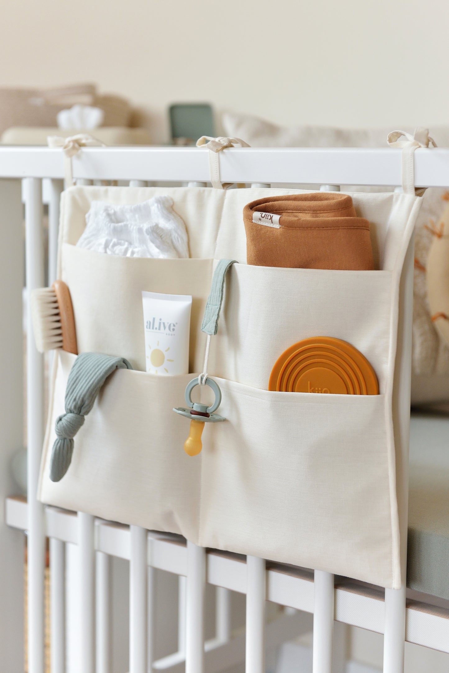 Ivory Quilted Cotton Hanging Crib Organizer