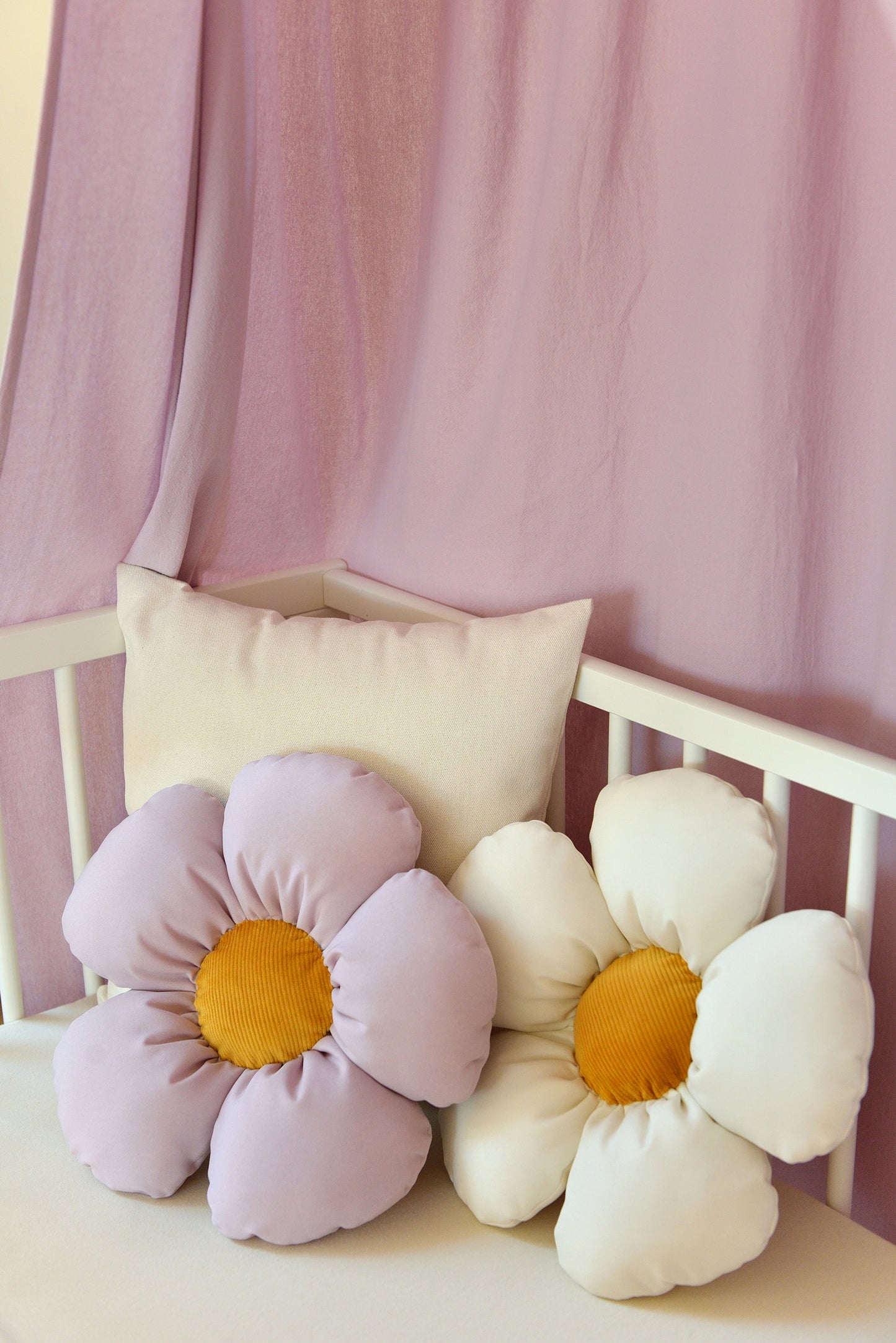 Daisy Decor Pillow in Lilac or White