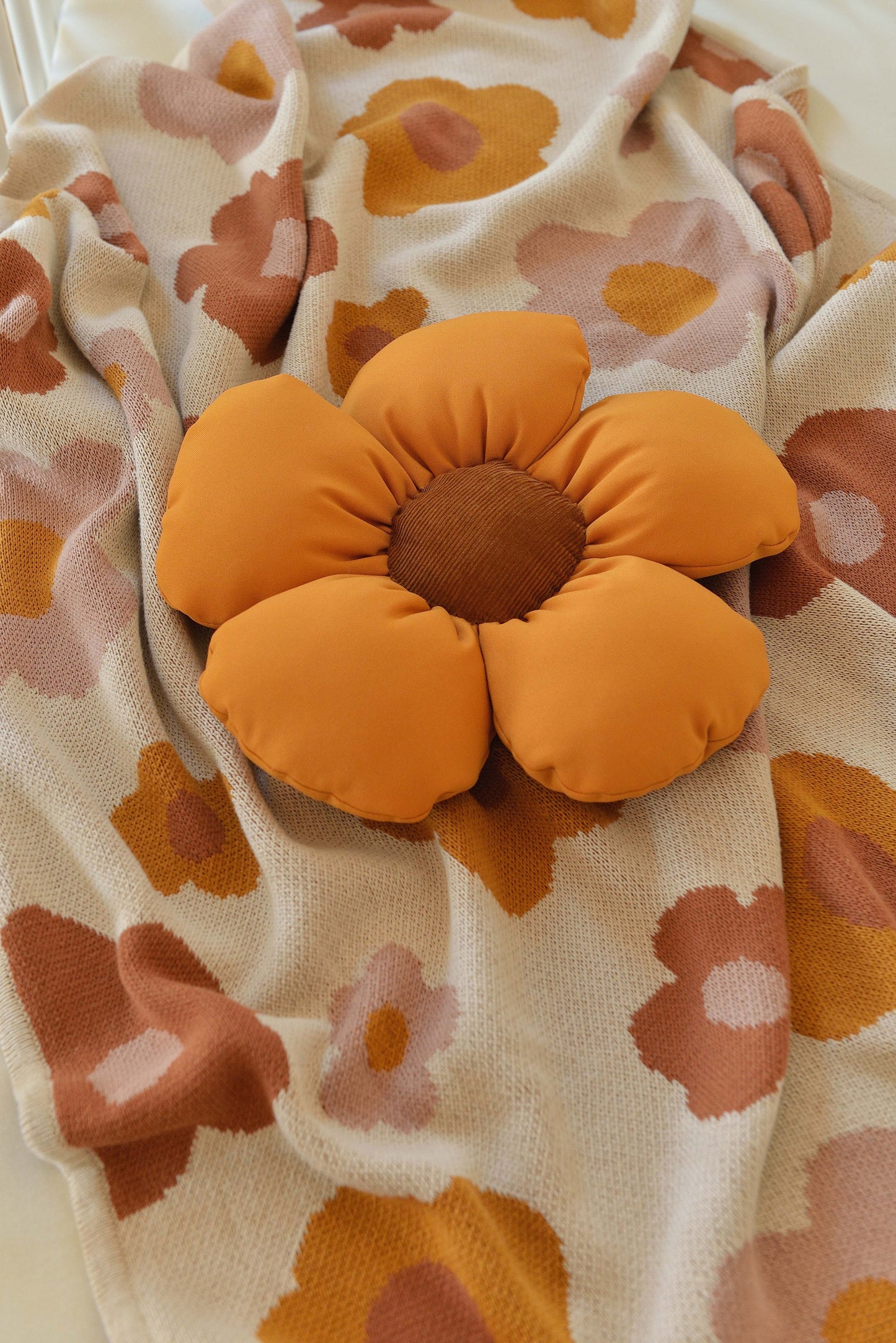 Daisy Decor Pillow in Marigold