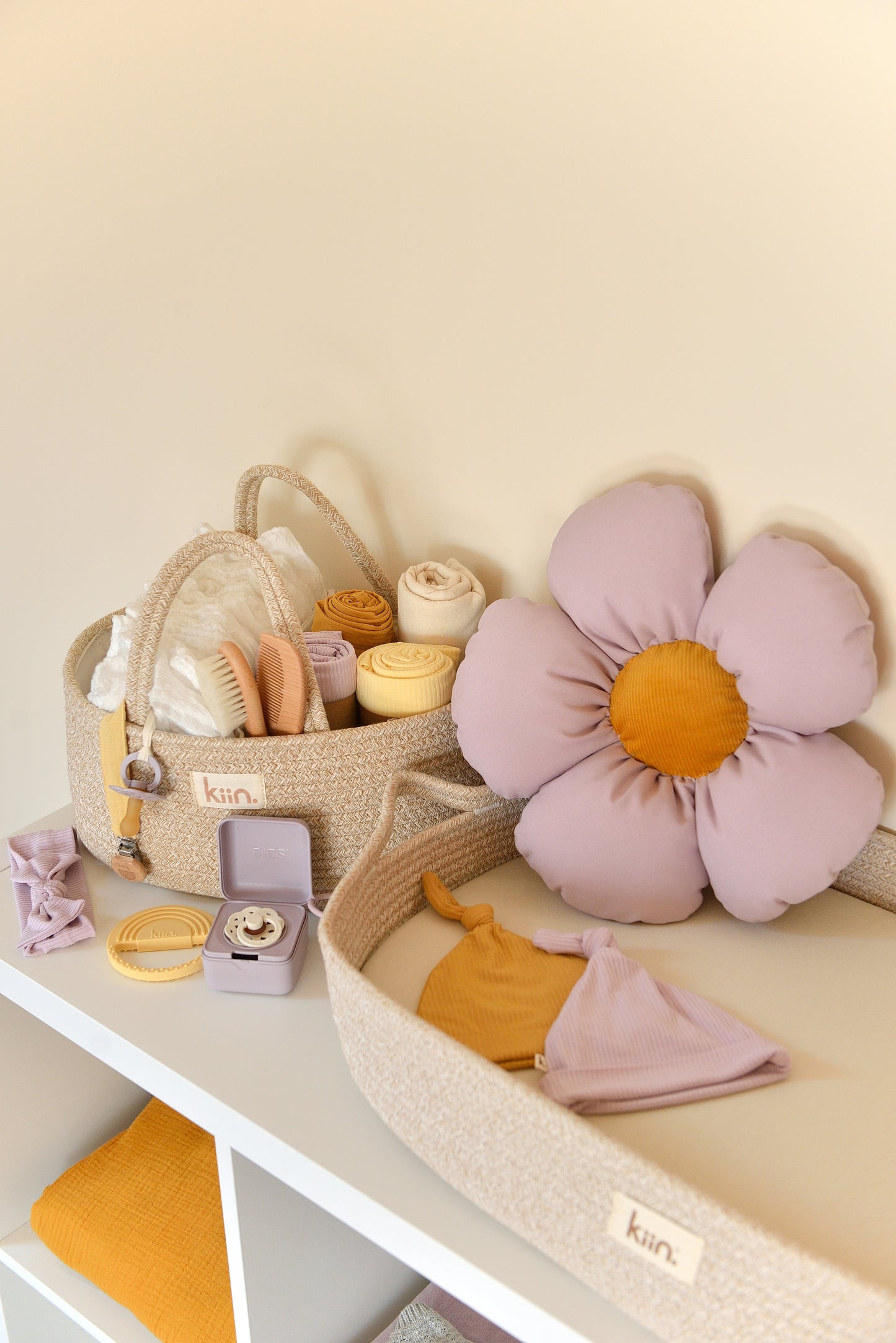 Daisy Decor Pillow in Lilac or White