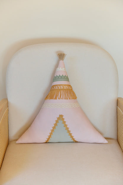 Teepee and Moon Decor Pillow Set